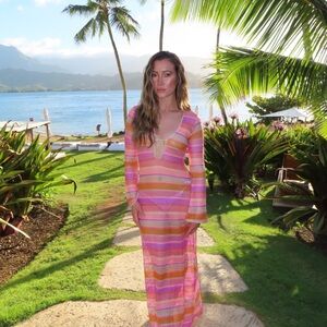 ShowMeYourMumu Vacay Cover Up